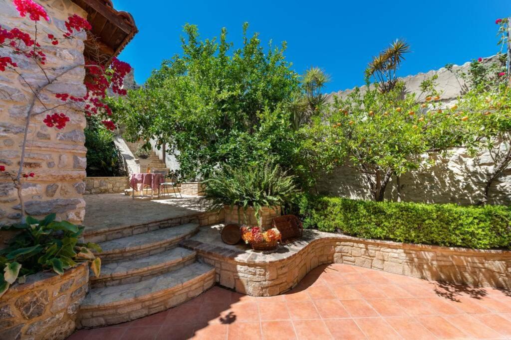 Marigoula House Villa Pombia Exterior photo