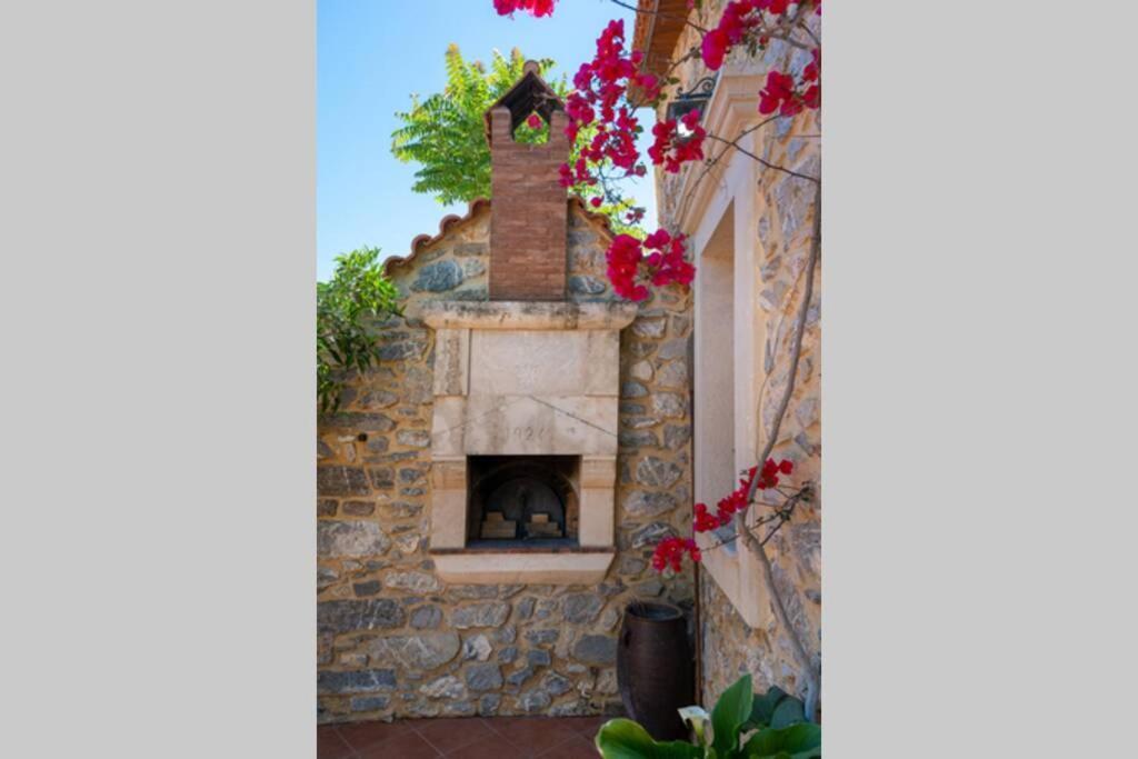 Marigoula House Villa Pombia Exterior photo